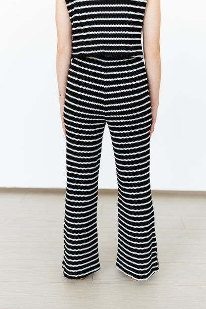 TH822 BLACK STRIPE TIE SET (6 Piece)