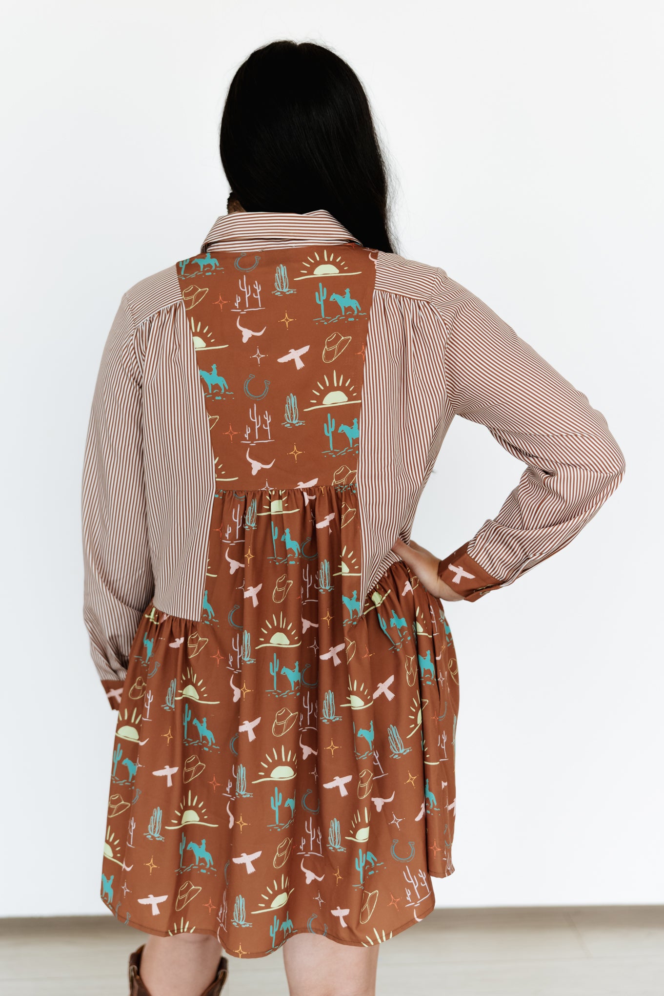 TH5010 BROWN WESTERN THINGS DRESS (1 PIECE)