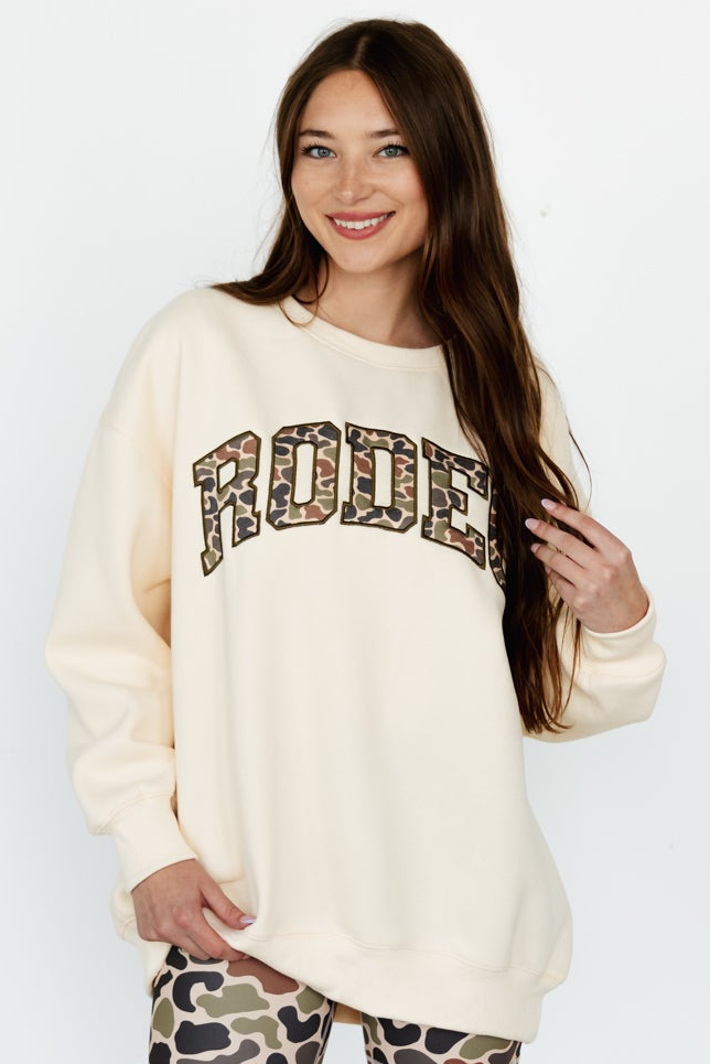 VR202 IVORY RODEO SWEATSHIRT(1 PIECE- WOMEN)