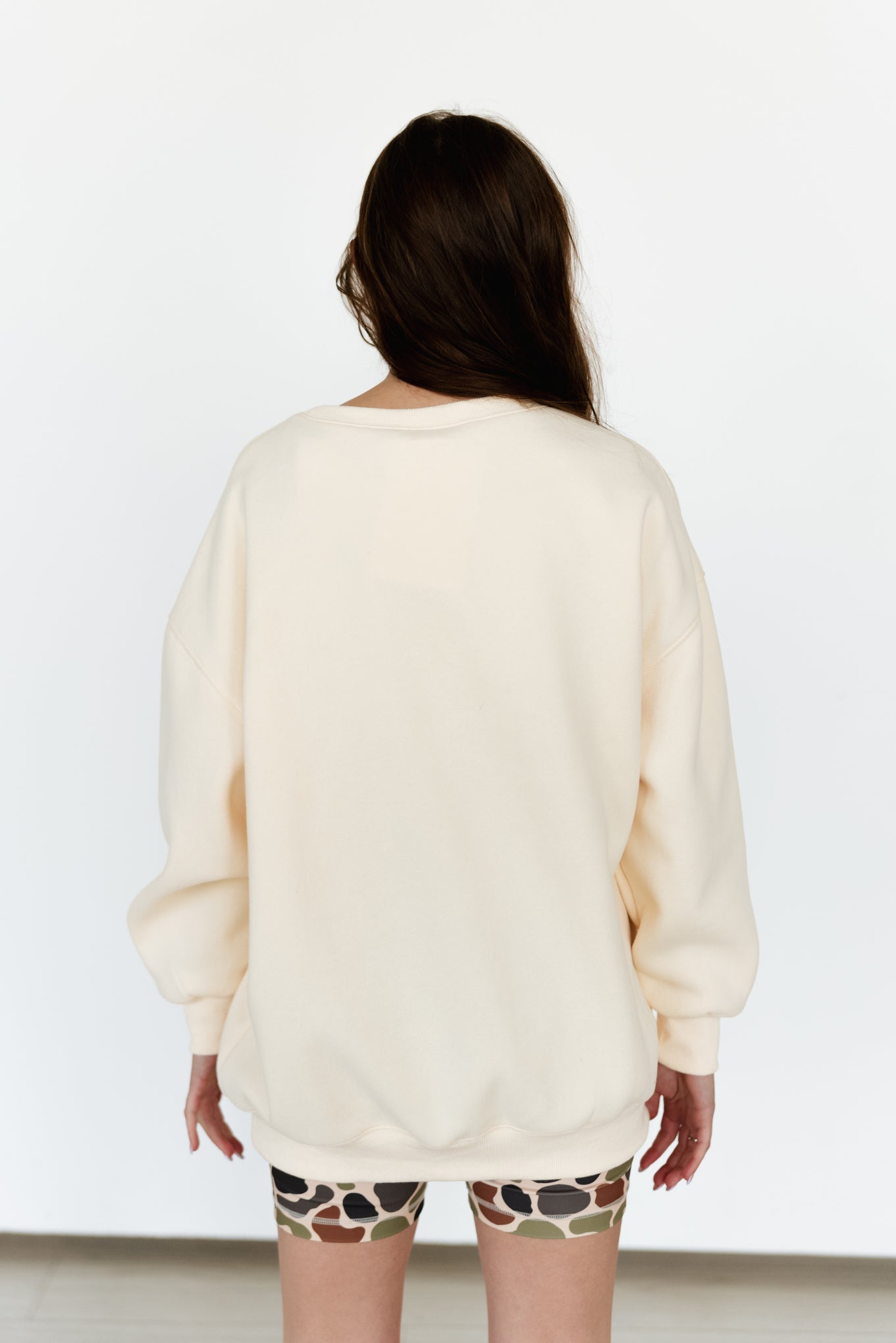 VR202 IVORY RODEO SWEATSHIRT(1 PIECE- WOMEN)