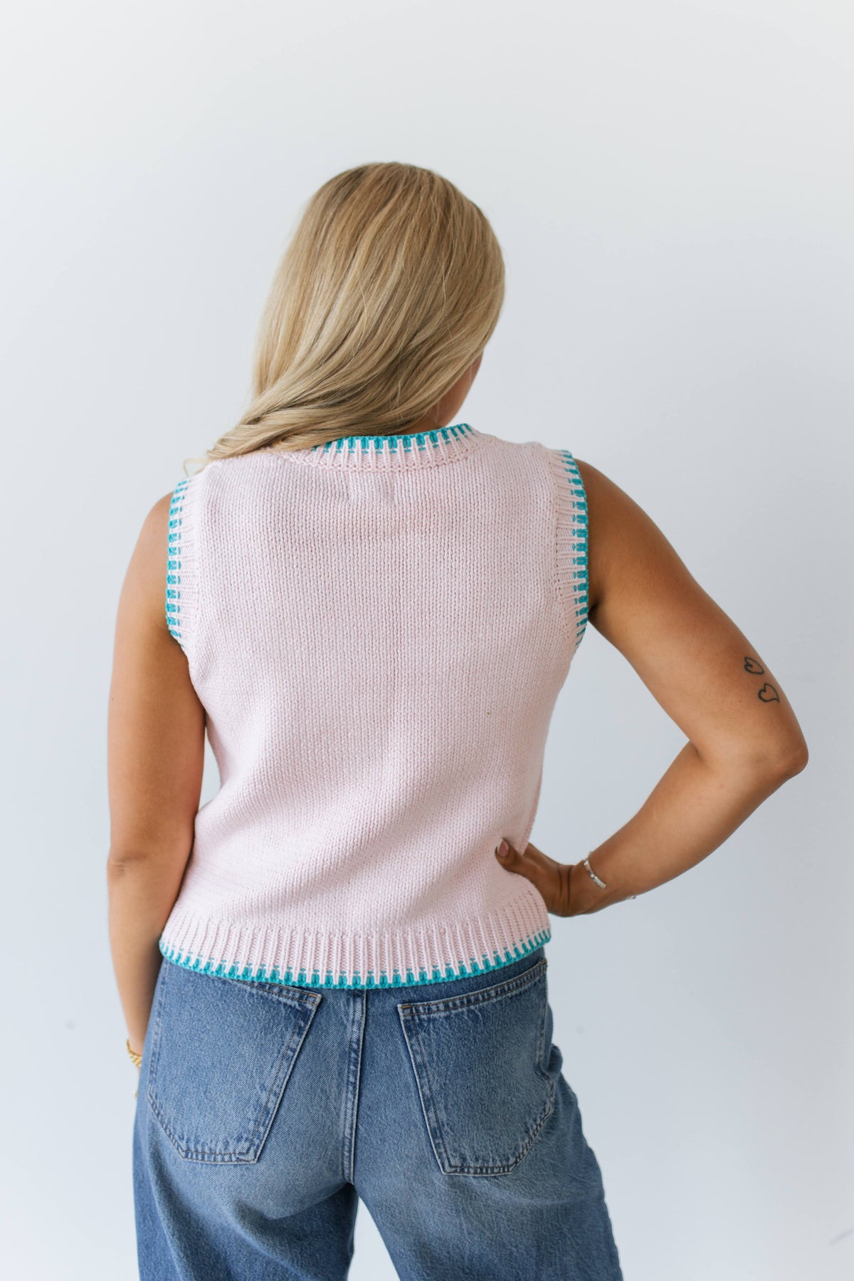 TH4215 PINK HORSESHOE SWEATER VEST ( 7 PIECE)