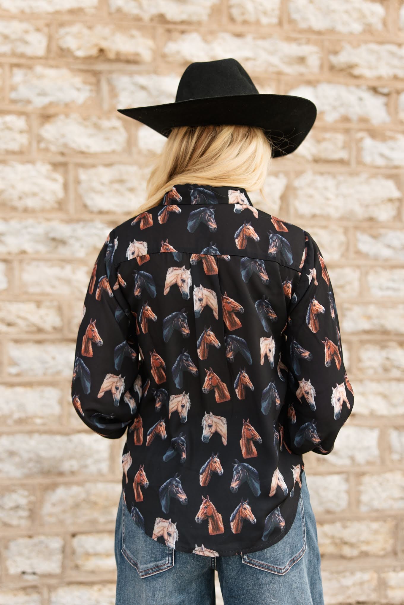 TH17 BLACK HORSE TIE TOP  (7 PIECE)