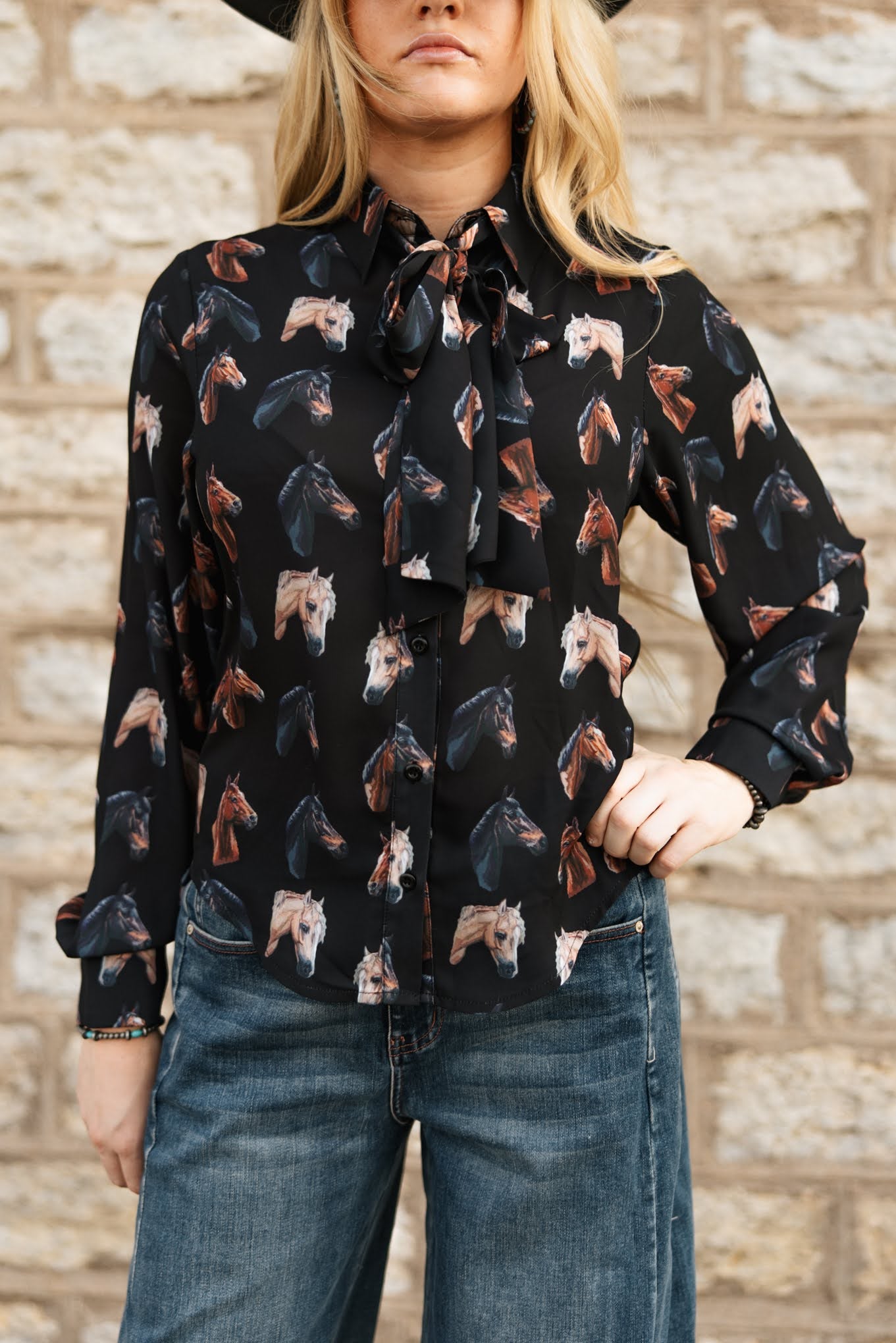 TH17 BLACK HORSE TIE TOP  (7 PIECE)