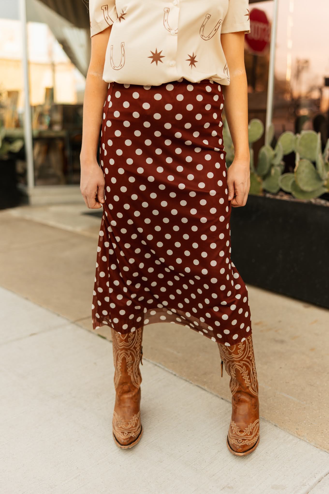 VR401 S112 BROWN DOT MESH SKIRT (OPEN)