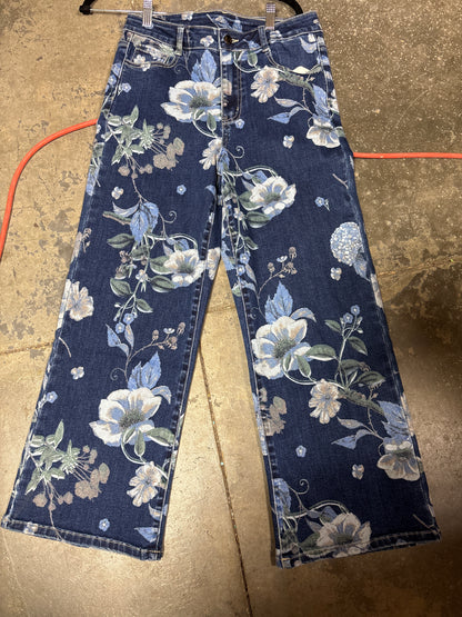 TH210 BLUE DENIM FLORAL WIDE LEGGED CROPPED JEAN (7 PIECE)