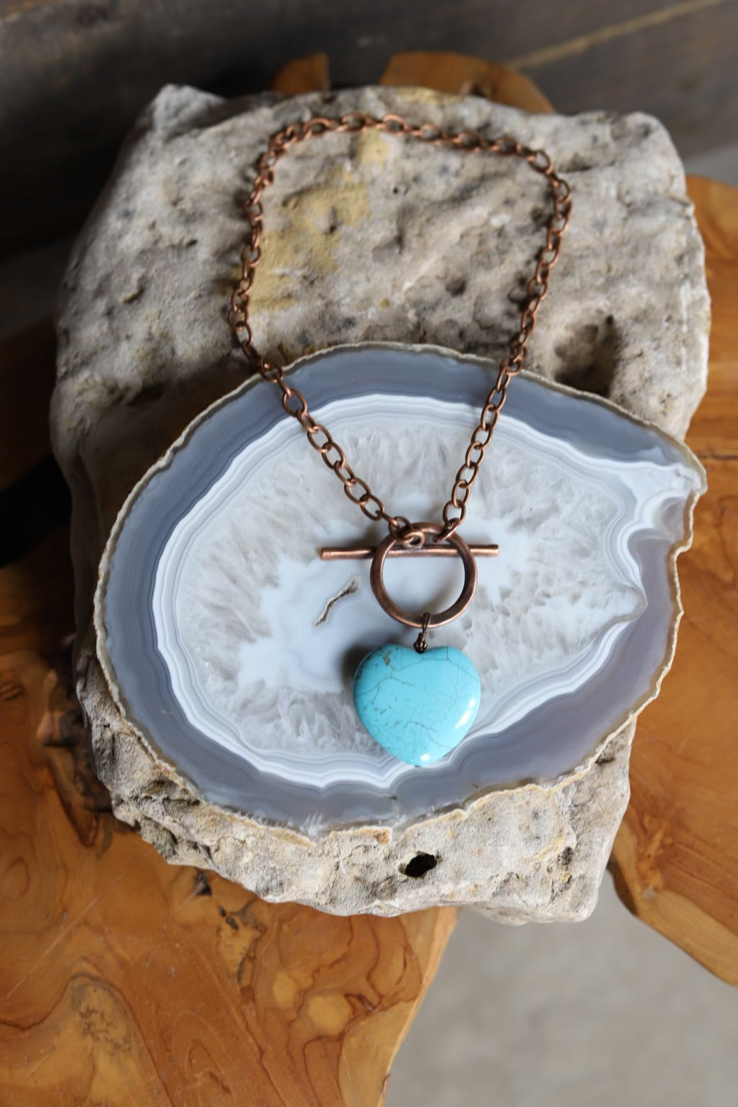 6234 N72 ANTIQUE 18" COPPER LINK CHAIN W/ TURQ HEART