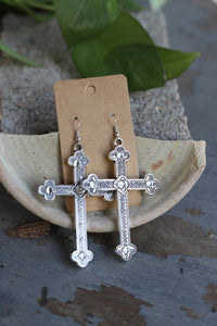 8232 E2-97 SILVER METAL CROSS WITH CRYSTAL ER