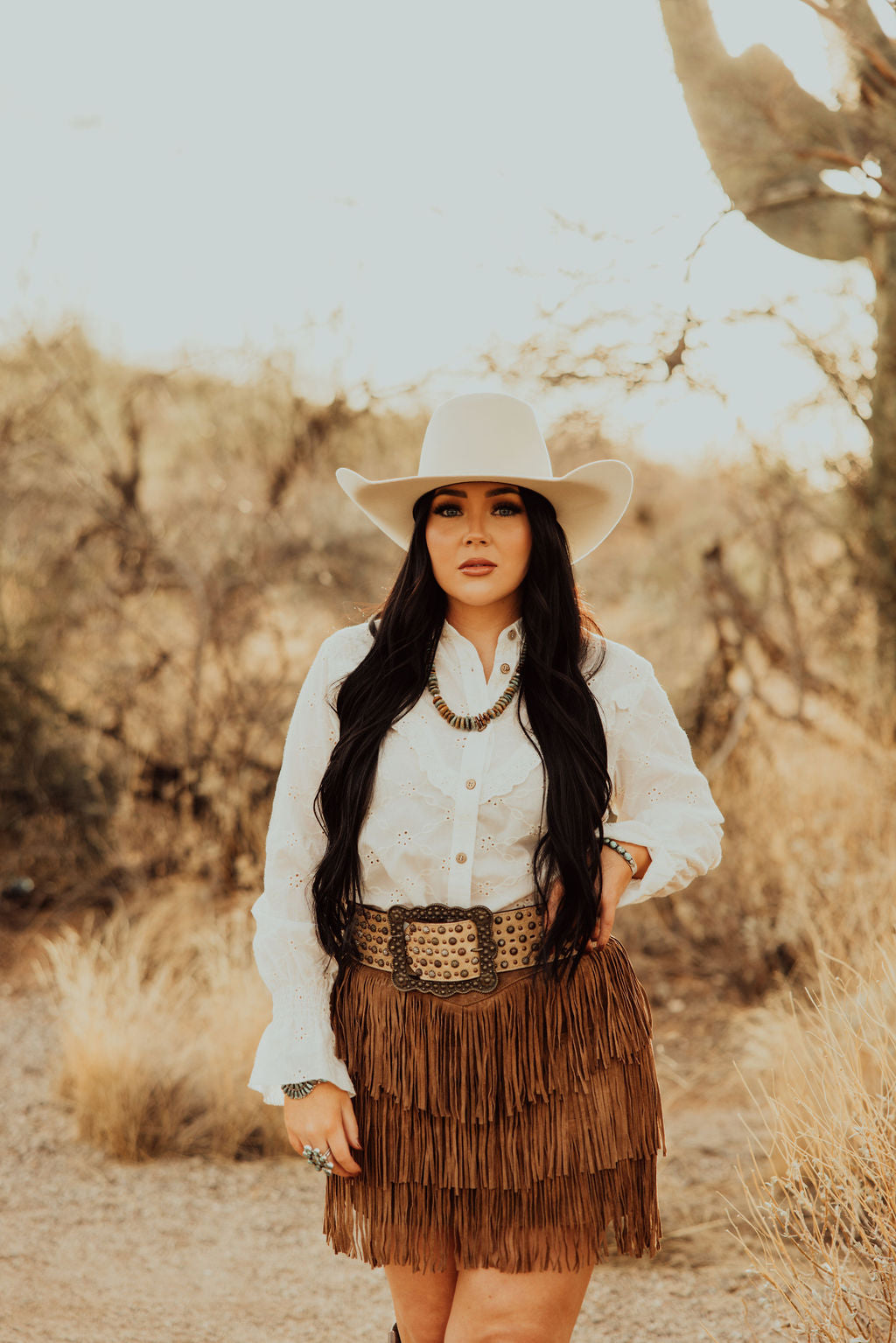 TH75 IVORY RUFFLE TOP (7 Piece)