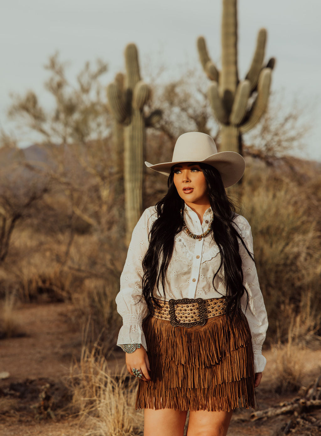 TH75 IVORY RUFFLE TOP (7 Piece)