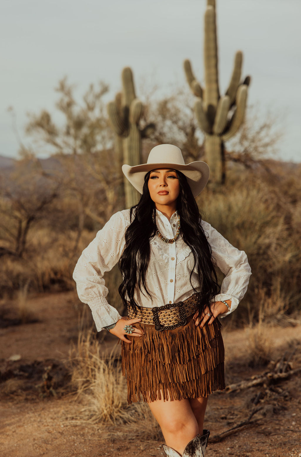 TH75 IVORY RUFFLE TOP (7 Piece)