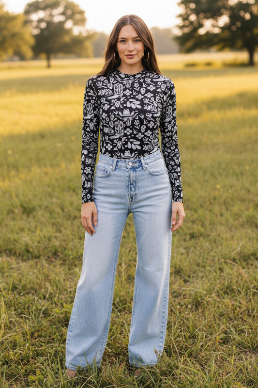 TH1221 BLACK WHITE ARMADILLO BOOT MESH TOP (7 Piece)