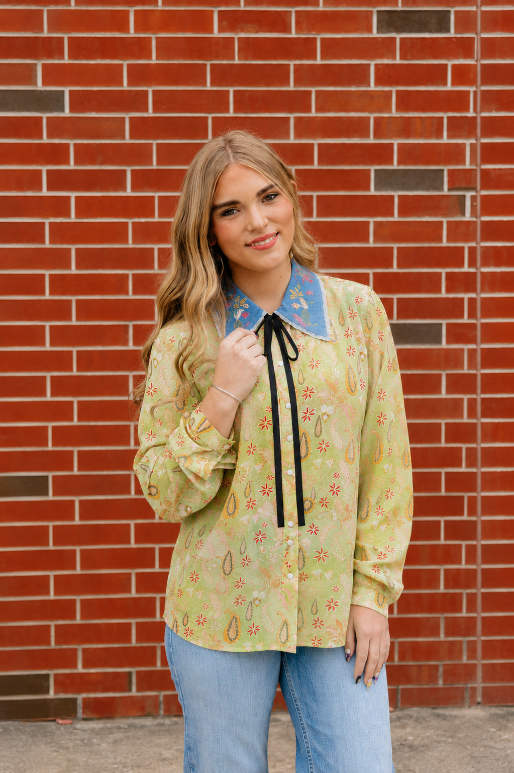 TH2882 LIME PAISLEY COLLAR PEARL SNAP TOP(7 Piece)