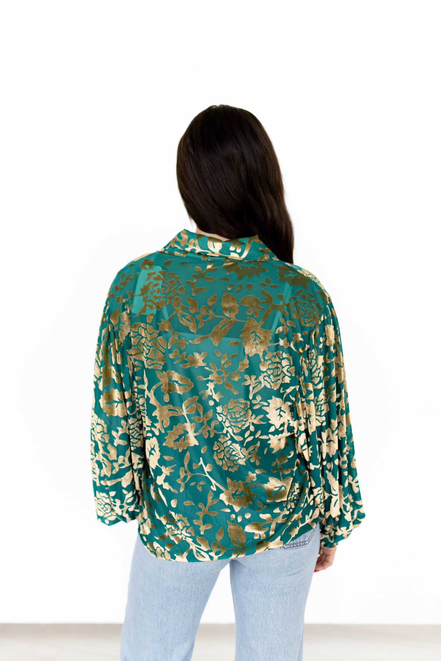 TH23 TURQUOISE VELVET TOP (7 Piece)