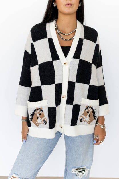 TH2977 S269 BLACK CHECK HORSE(1 Piece)