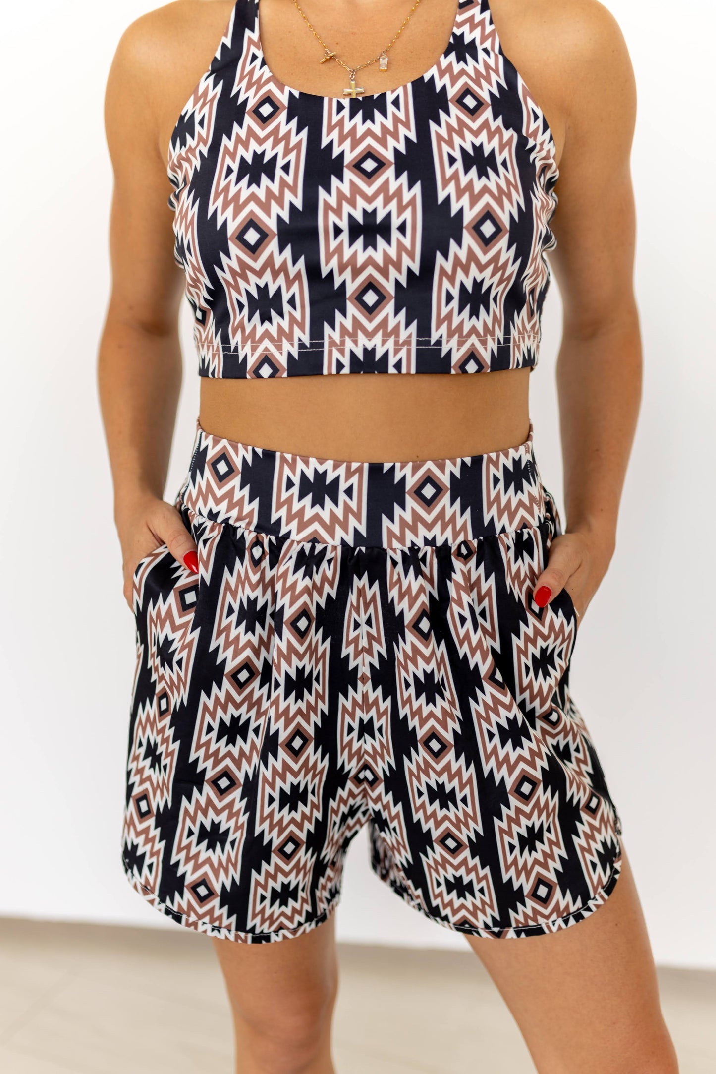 VR6  BLACK  AZTEC ACTIVE SHORTS(7 Piece)