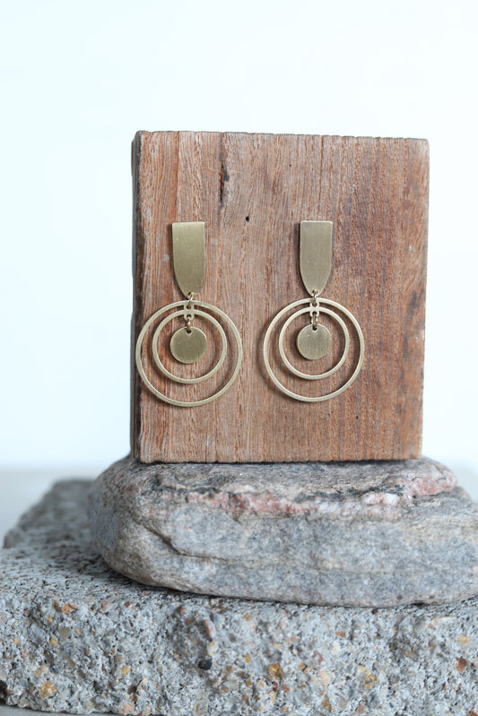 421 T165 GOLD TRIPLE CIRCLE EARRINGS