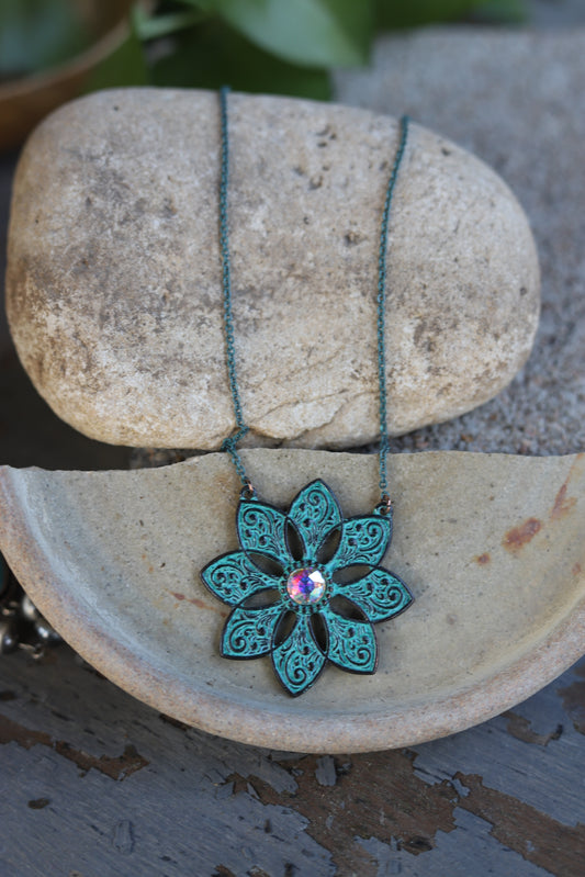 30051 T34 PATINA FINISH NL W/ CENTER BLING