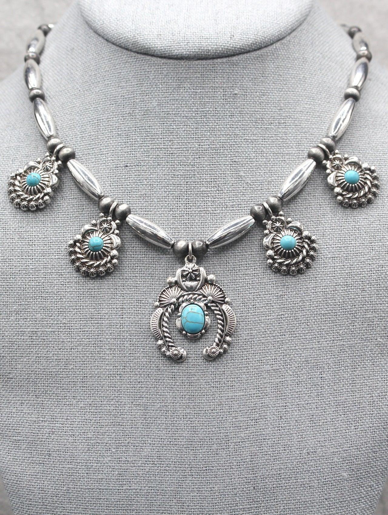 0306 HH136 SILVER AND TURQ 16" SQUASH BLOSSOM NL