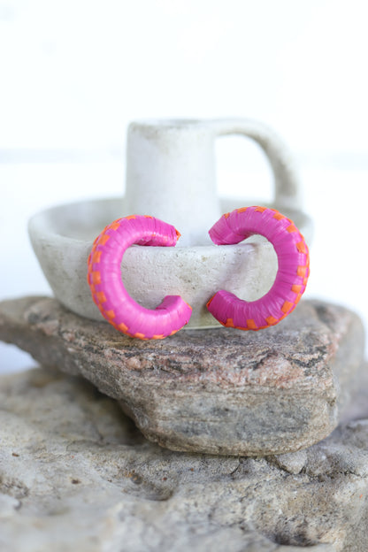 0158 T177 PINK RATTAN HOOP ER