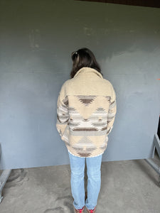 102327  AZTEC OVERSIZE SHERPA SHACKET