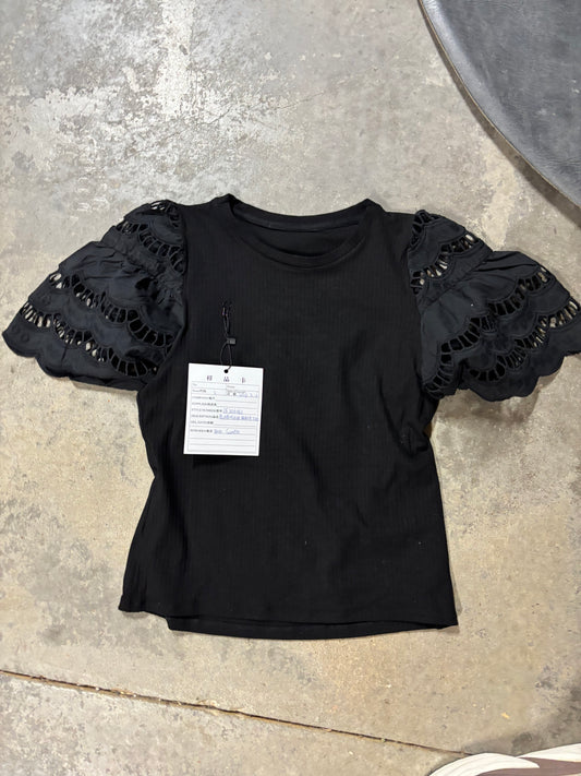 TH2004  BLACK TOP WITH EYELETT SLEEVE (7 Piece)