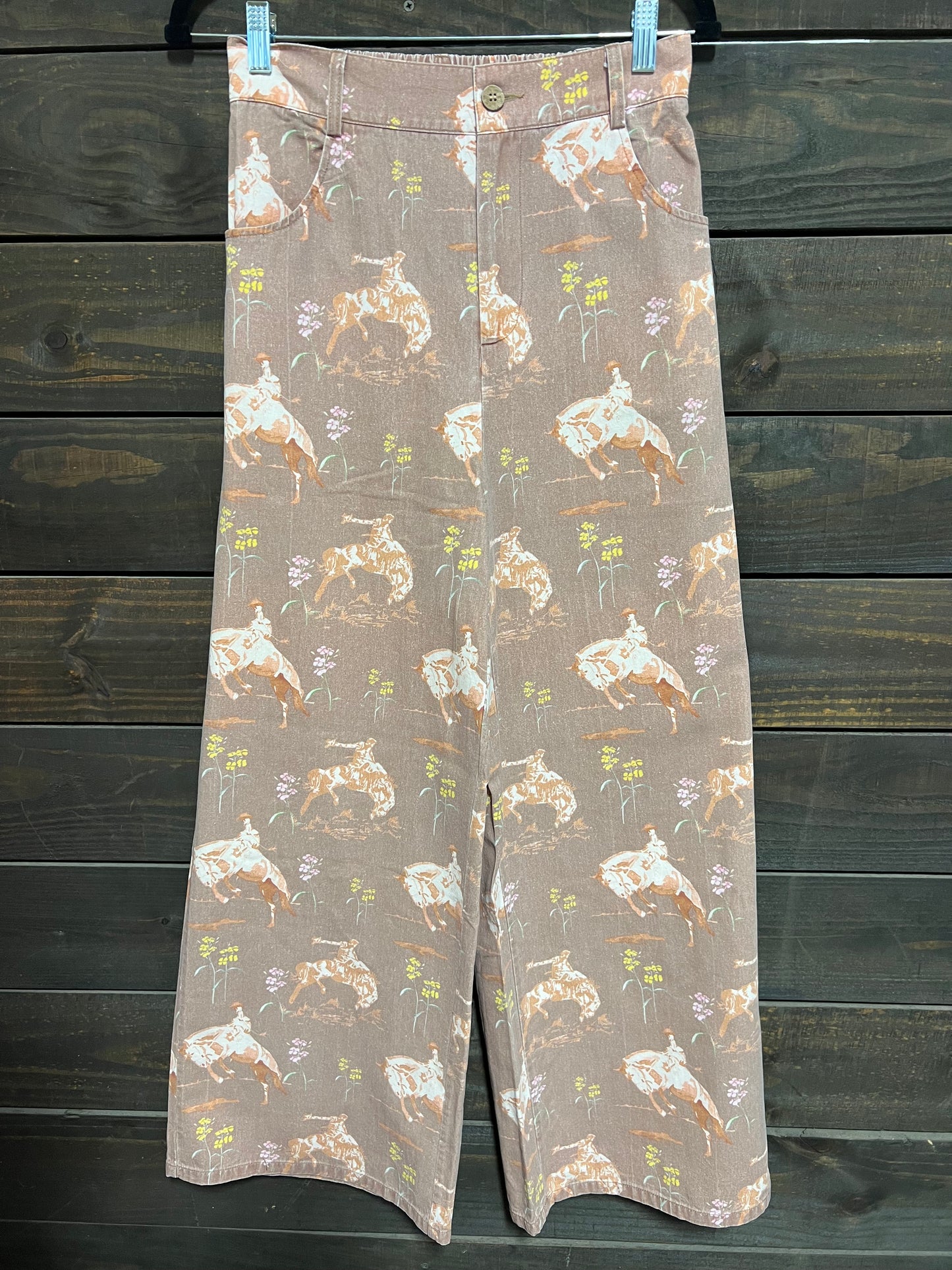 TH8001 FLORAL BUCKING HORSE COWBOY