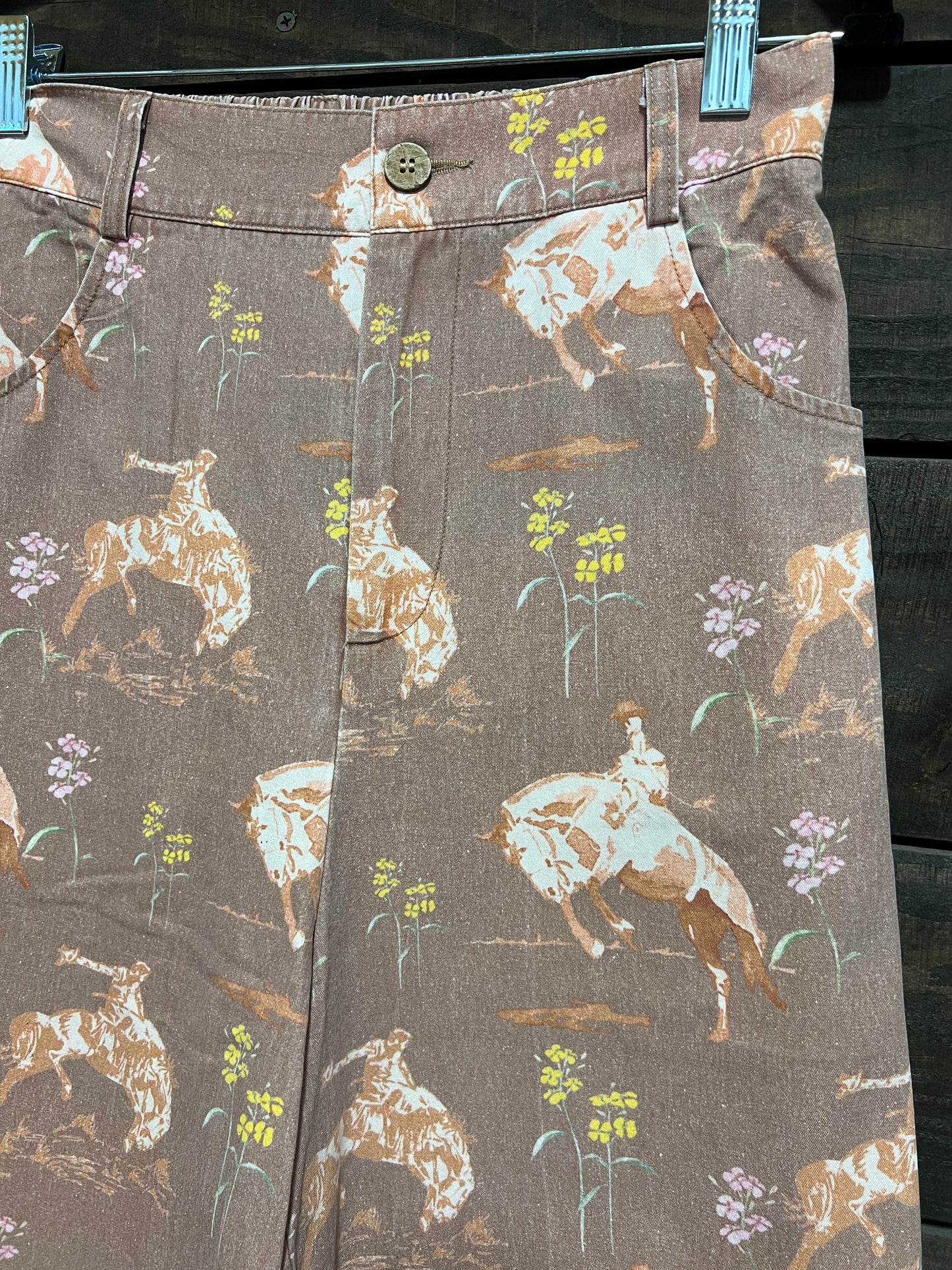 TH8001 FLORAL BUCKING HORSE COWBOY