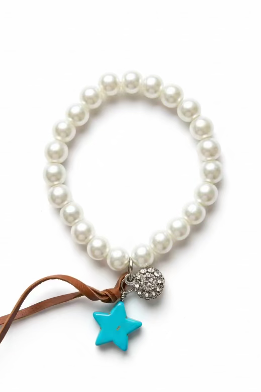WHITE BEAD BRACELET W/ STAR CHARM