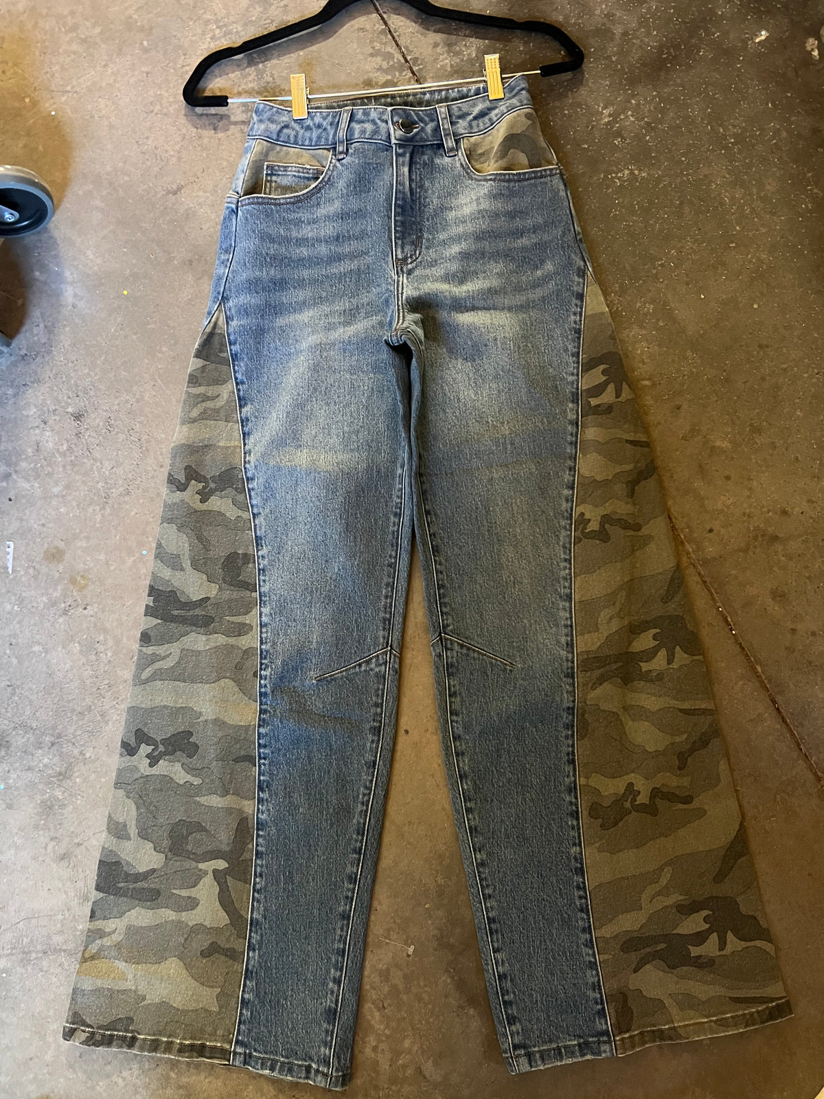 TH043 CAMO INLAY WIDE LEG JEAN (7 PIECE)