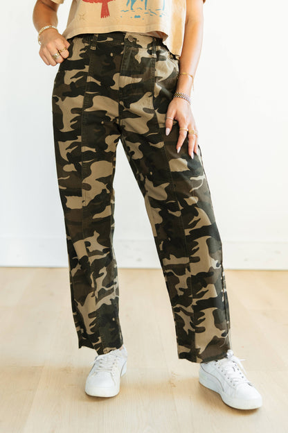 TH240 CAMO JOGGER PANTS (7 Pieces)