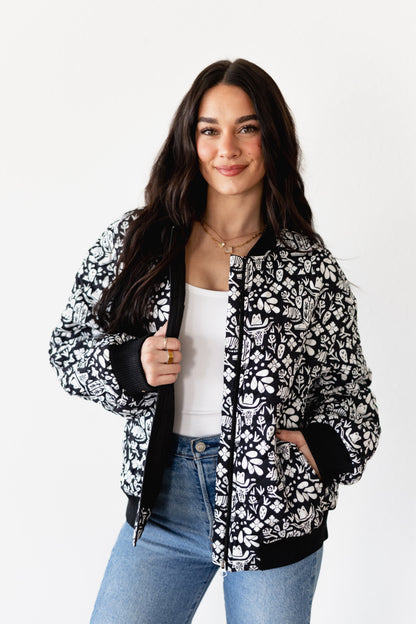 TH2412 BLACK WHITE WESTERN MOTIFF BOMBER JACKET (7 PIECE)