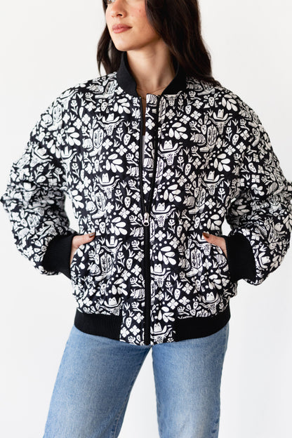 TH2412 BLACK WHITE WESTERN MOTIFF BOMBER JACKET (7 PIECE)
