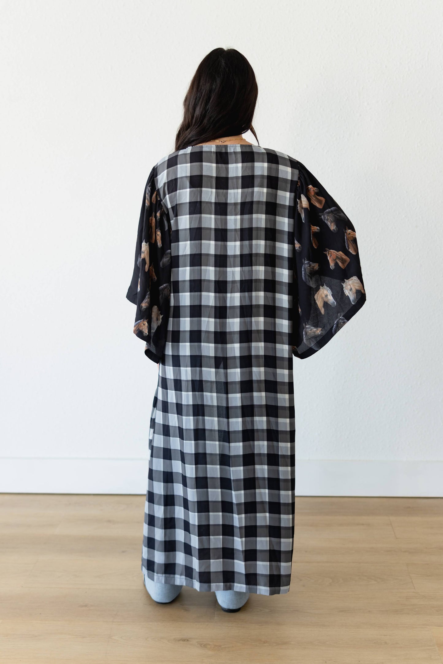 TH103 BLACK GINGHAM HORSE (7 Piece)