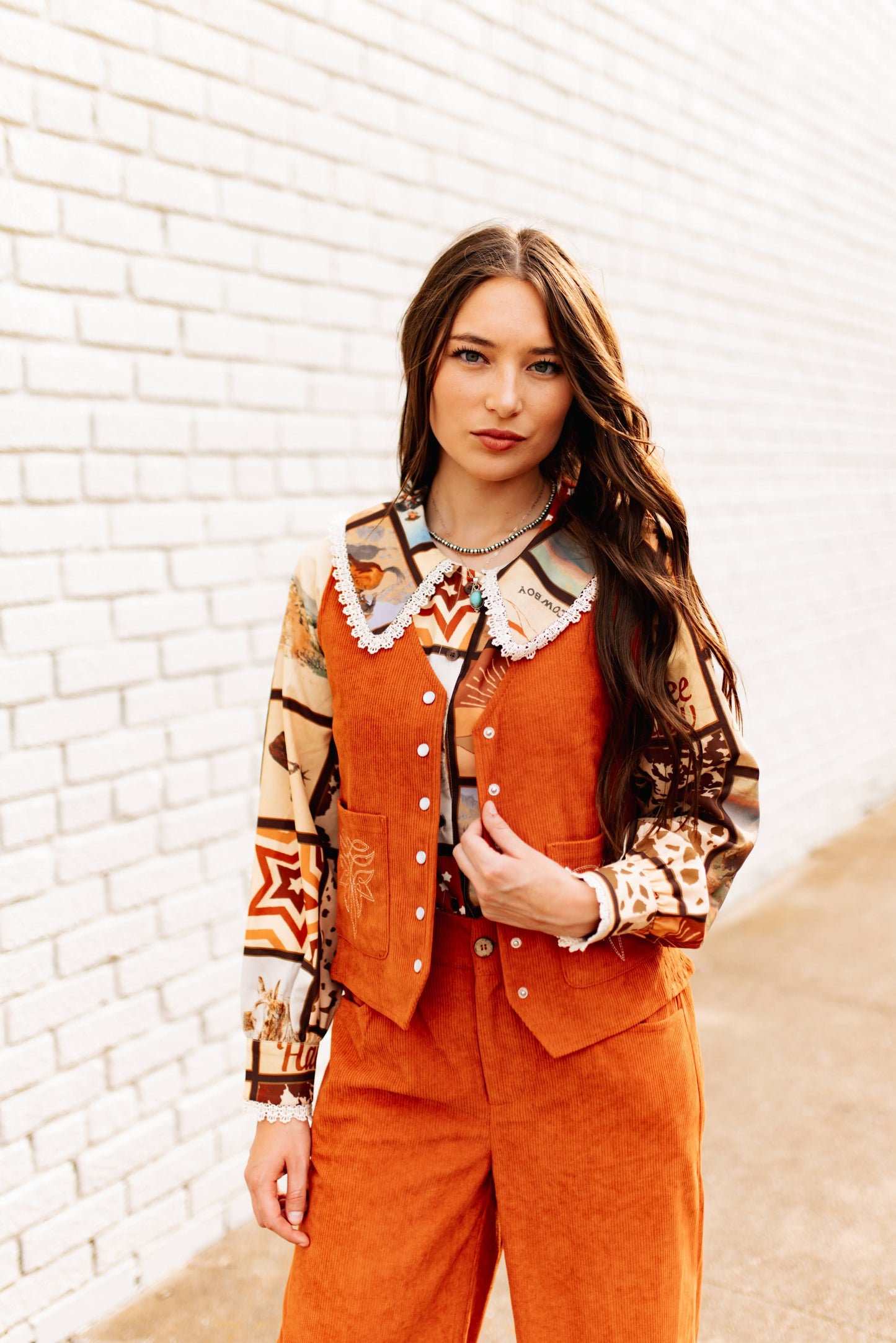 TH160 RUST CORD PEARL SNAP VEST(7 Pieces)