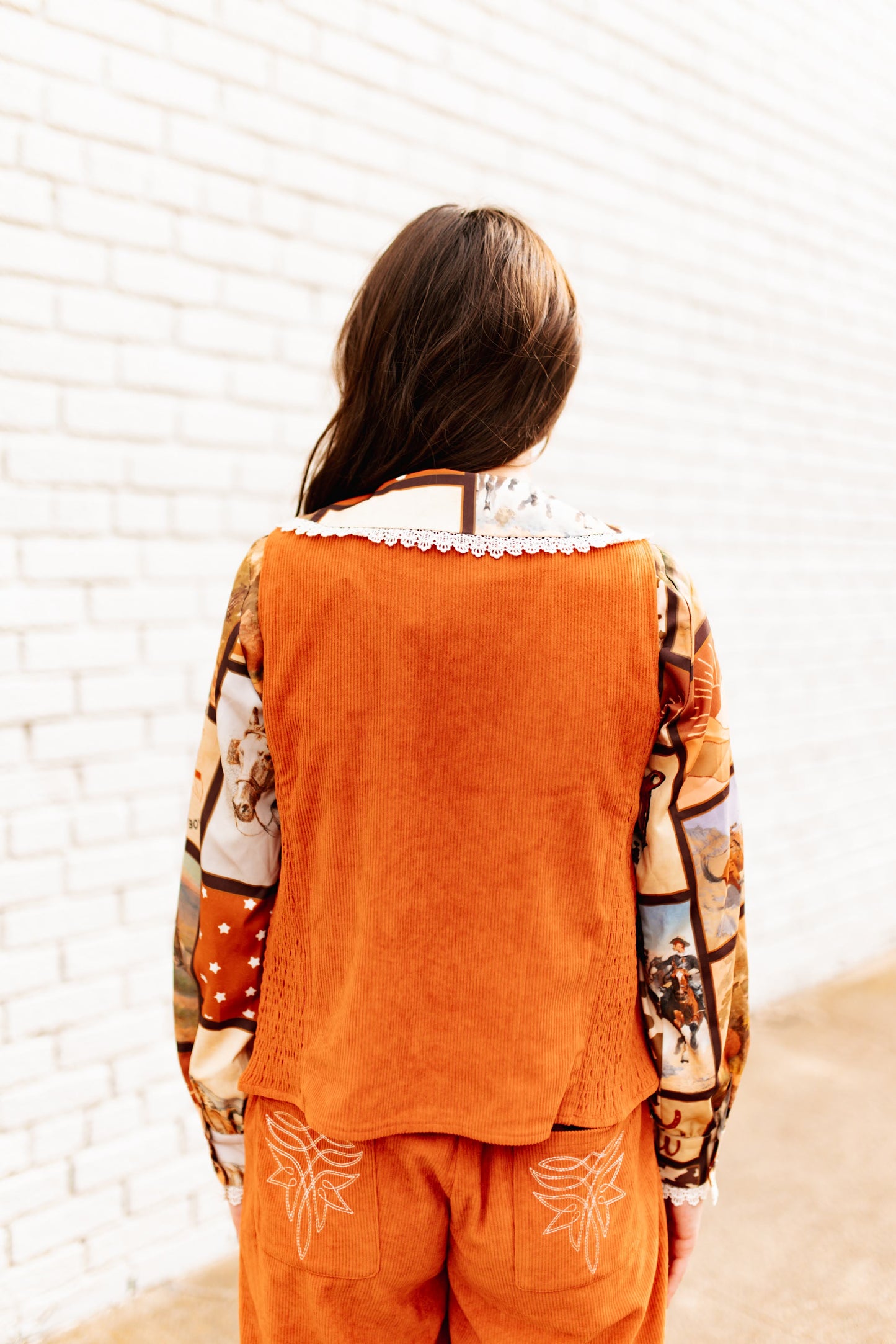 TH160 RUST CORD PEARL SNAP VEST(7 Pieces)