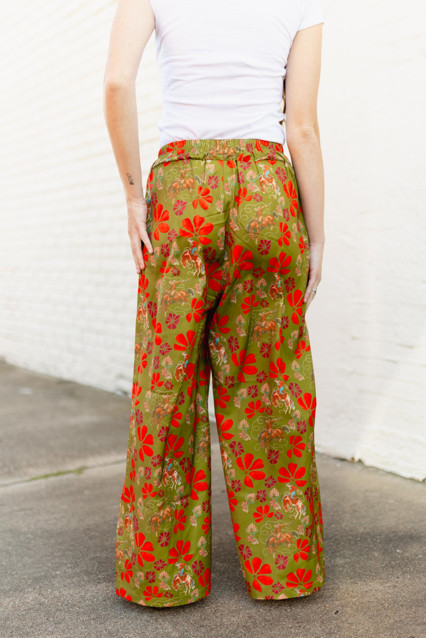 TH2109 RETRO OLIVE COWBOY PANT (7 Pieces)