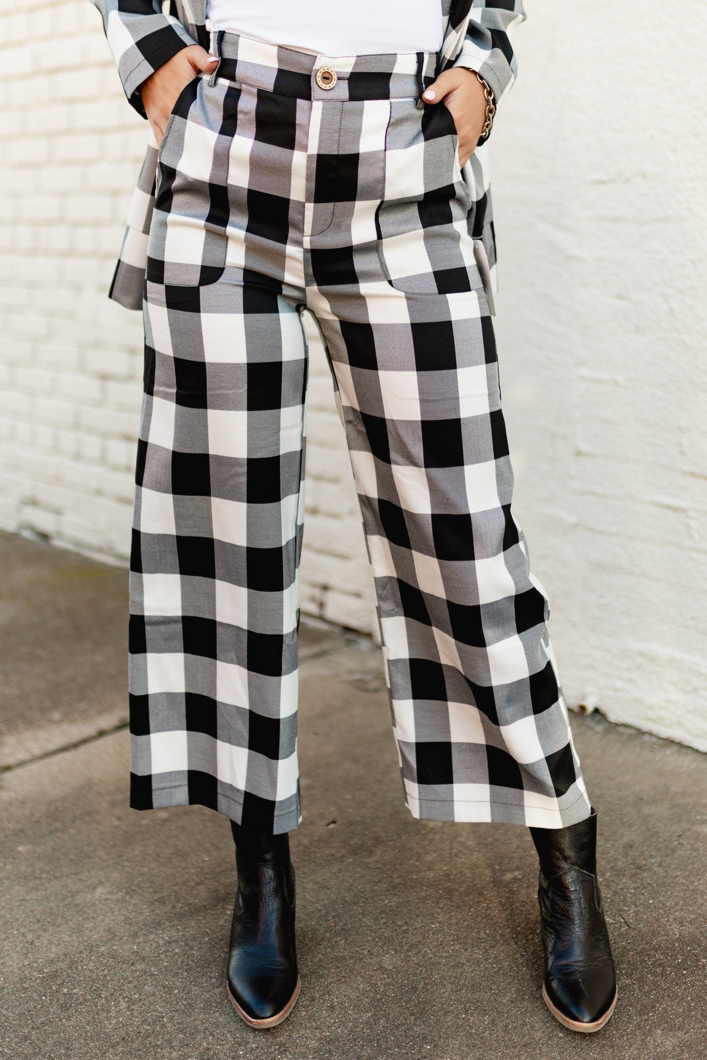 TH56 LARGE BLACK GINGHAM  PANT (8 Piece)