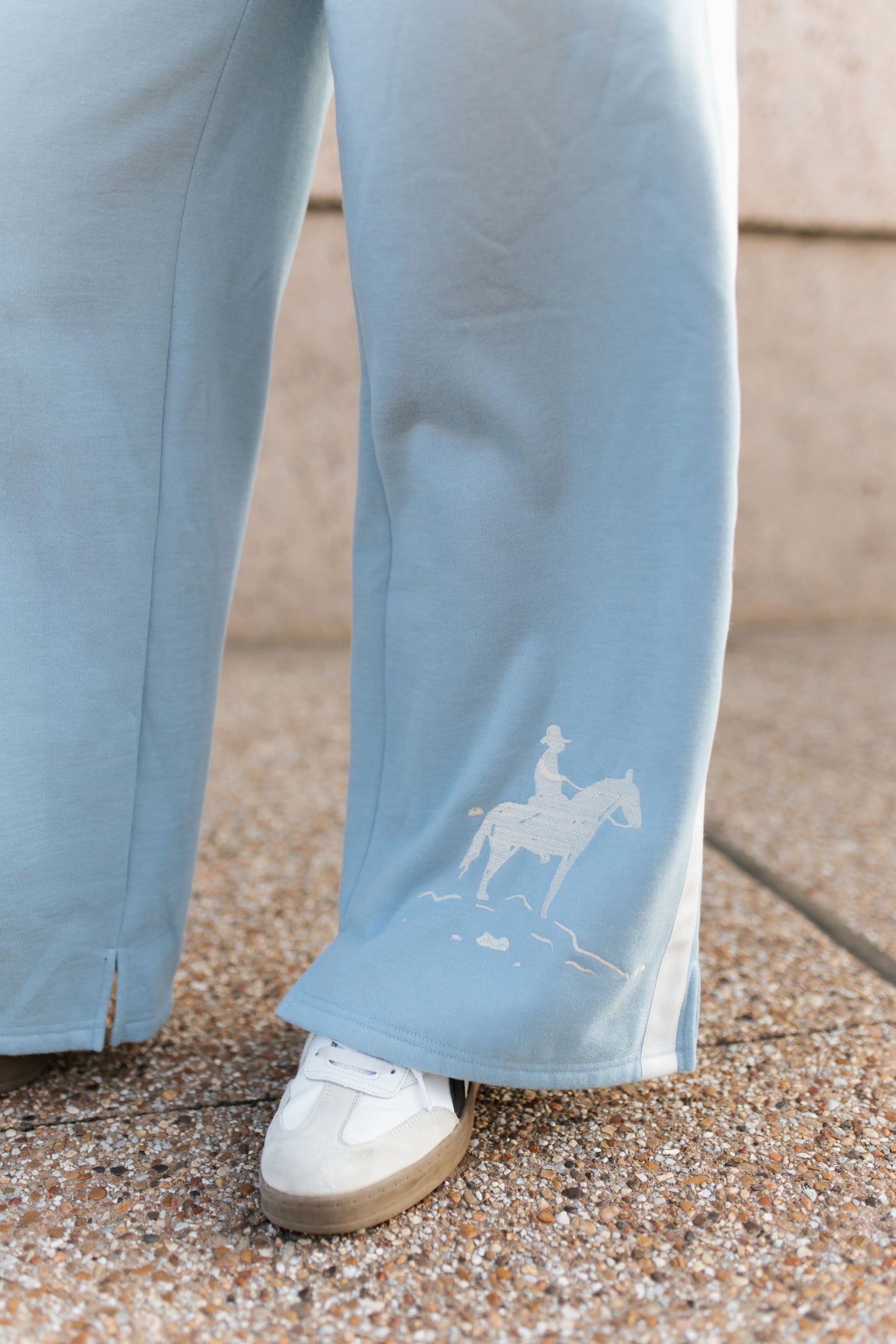 VR2001 BLUE SWEATPANTS (OPEN)