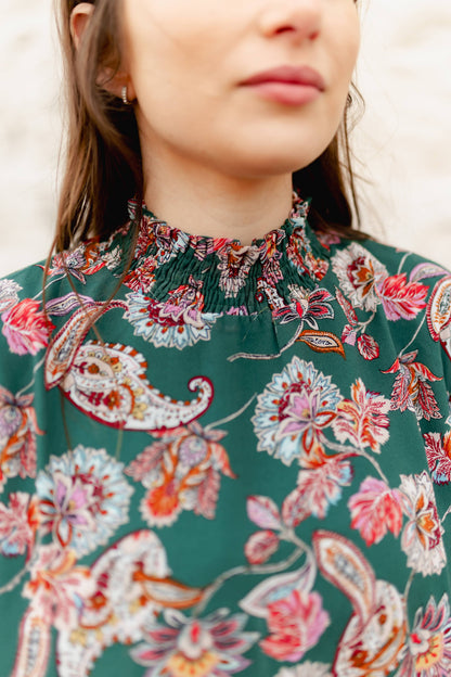 TH1900 GREEN PAISLEY RUFFLE NECK TOP (7 Piece)