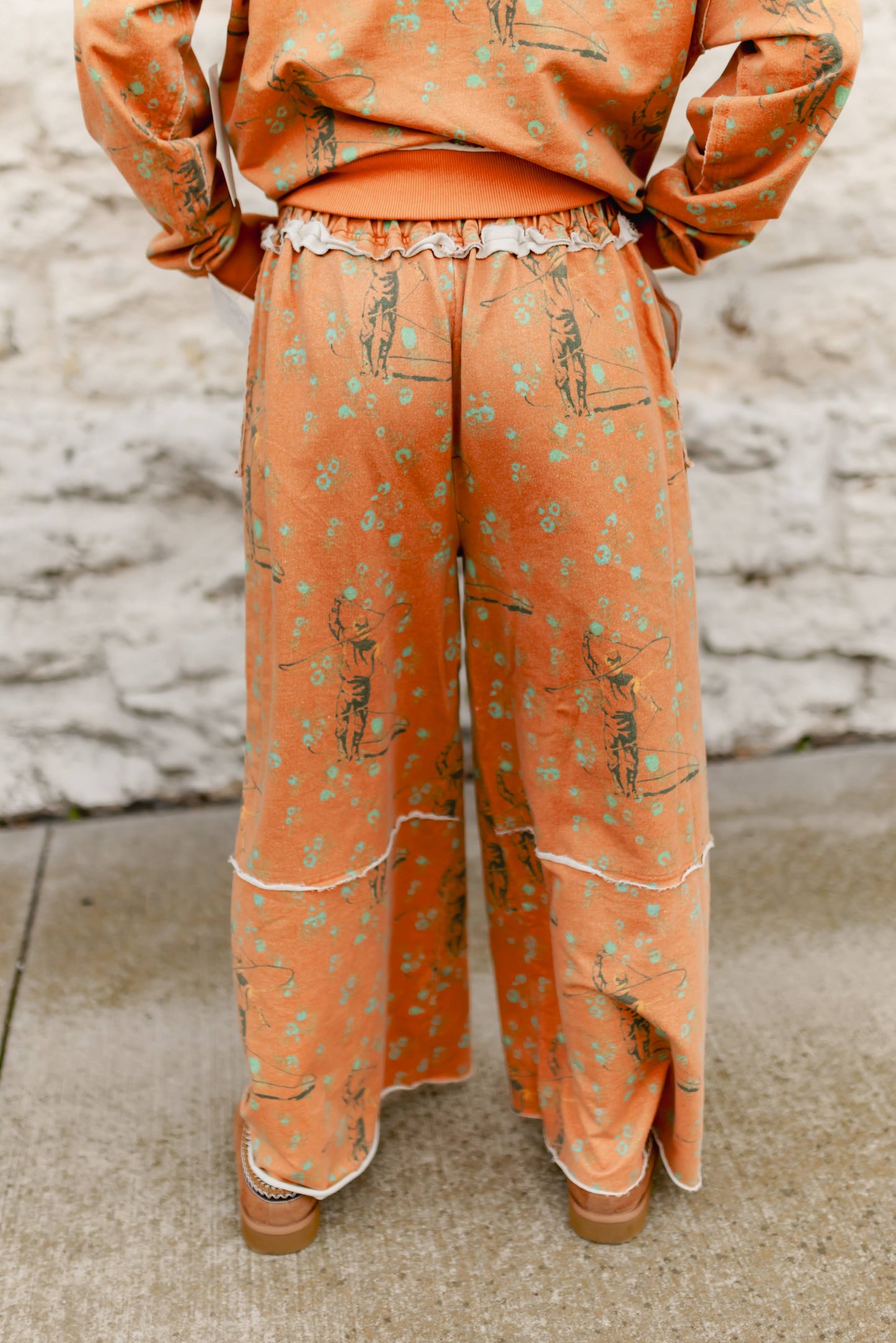 TH3400 RUSTIC BLOOM ROPING COWBOY SET  (7 Piece)