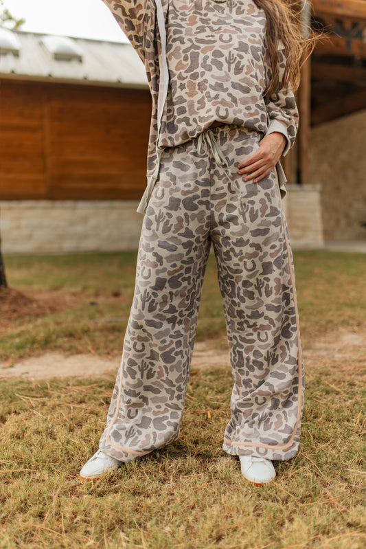 TH2001 WESTERN CAMO SWEAT PANT (7 Piece)