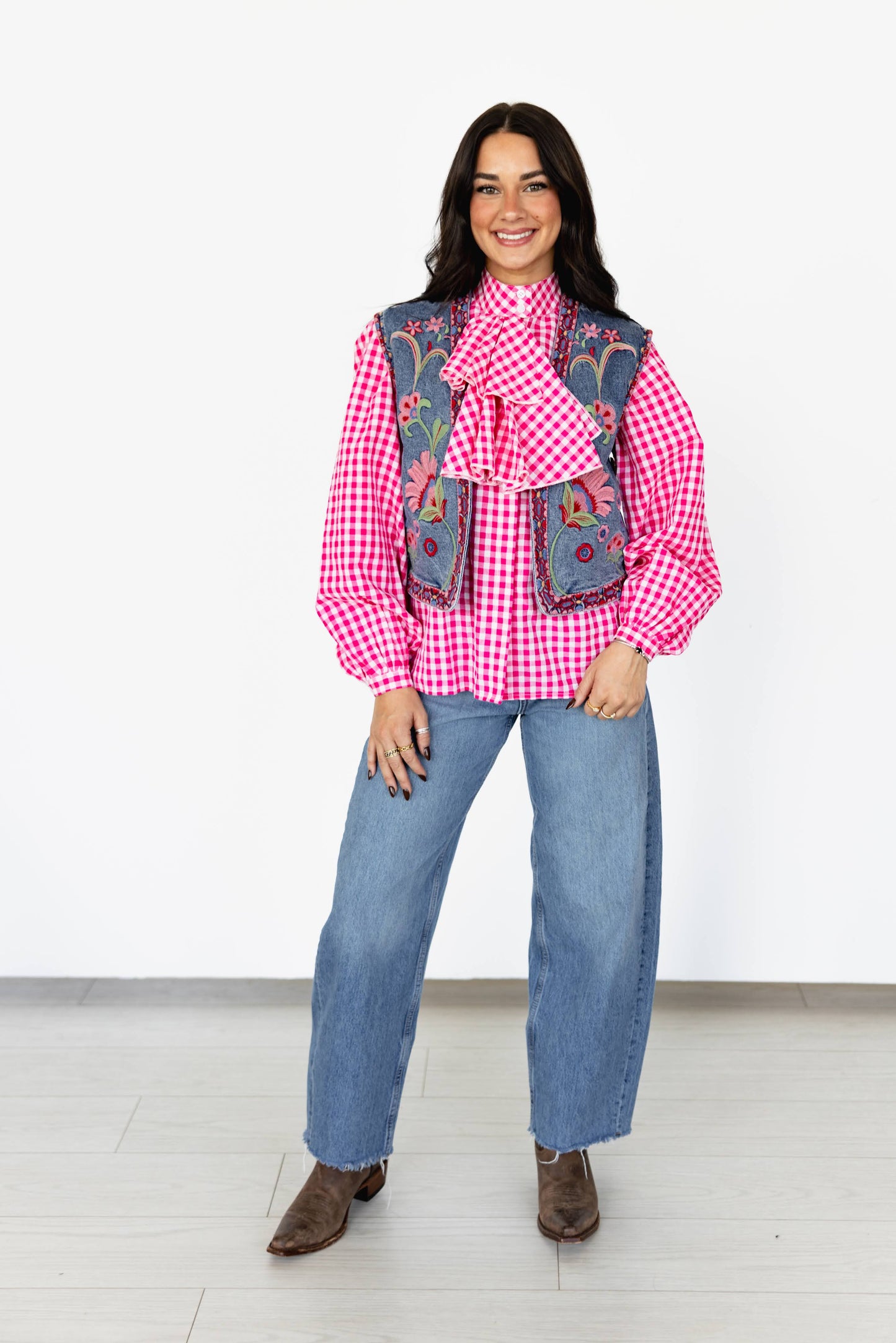 TH162 DENIM EMBROIDERY VEST (7 Piece)