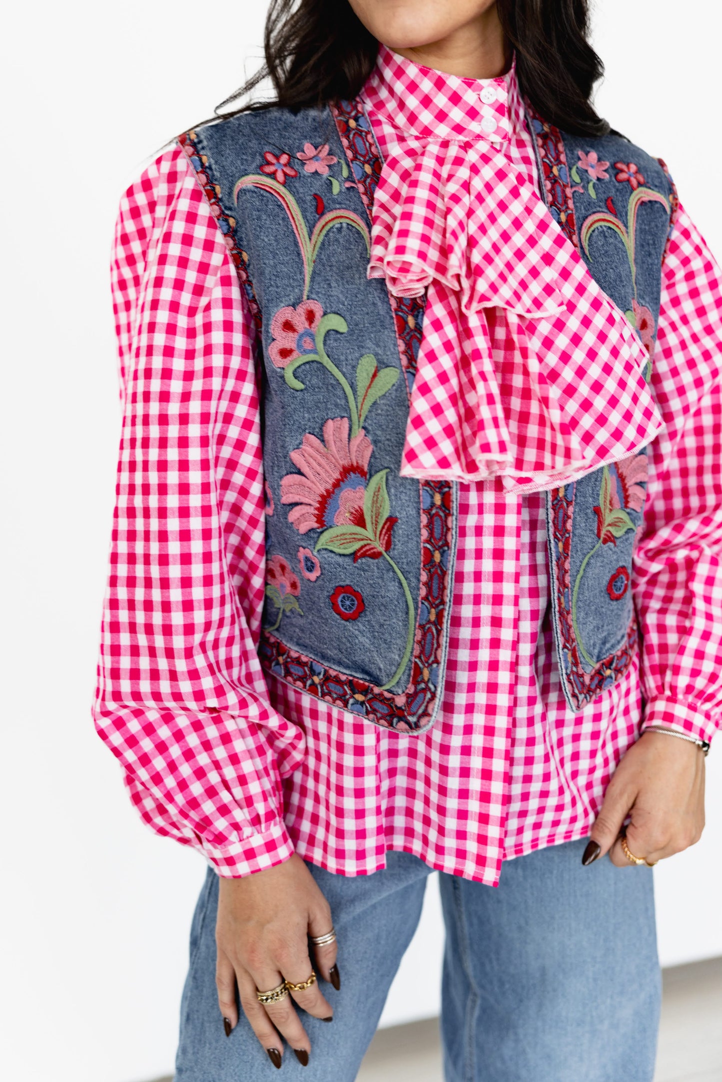 TH162 DENIM EMBROIDERY VEST (7 Piece)