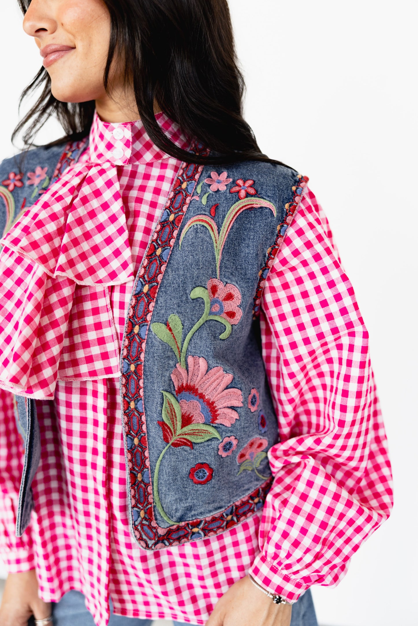 TH162 DENIM EMBROIDERY VEST (7 Piece)