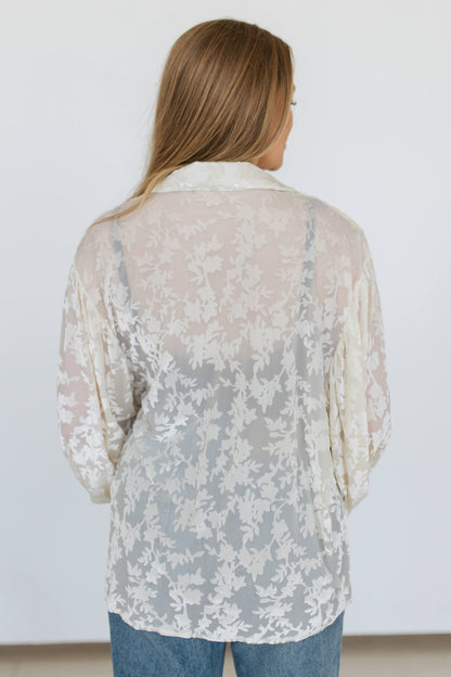 TH23 9 IVORY VELVET DROP SLEEVE BLOUSE(7 Piece)