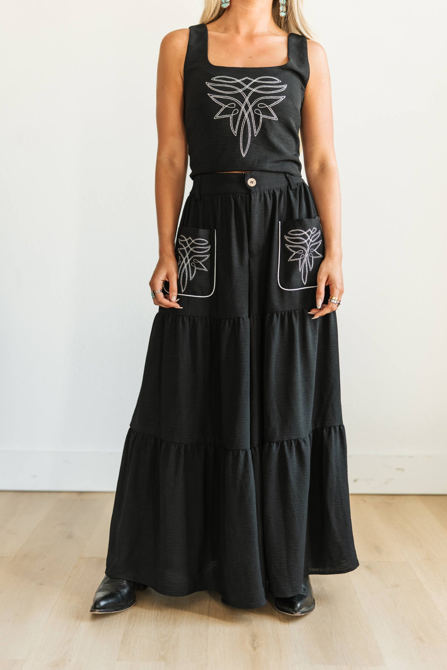 TH8400 S305 BLACK STITCH TOP (1 Piece)