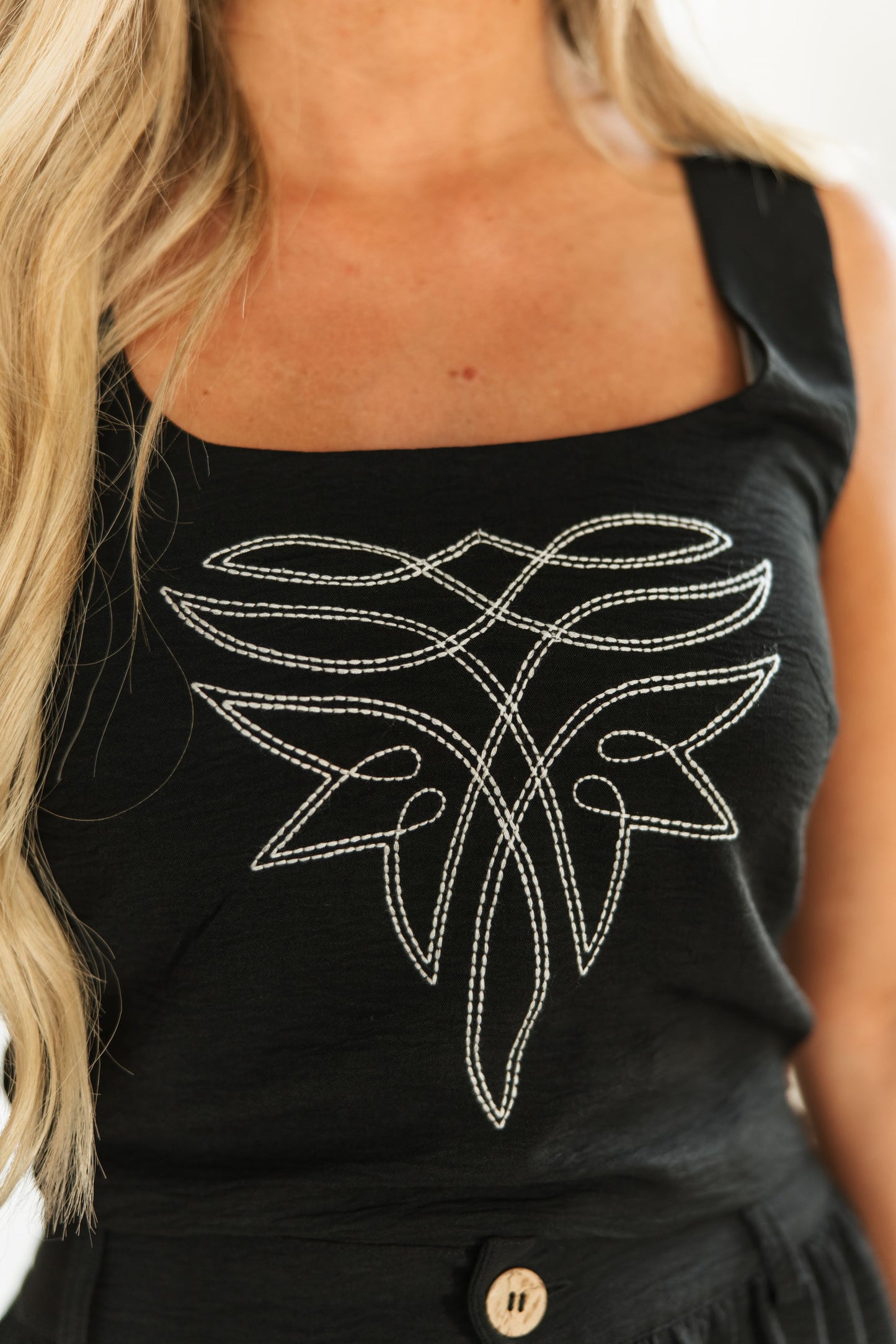 TH8400 S305 BLACK STITCH TOP (1 Piece)