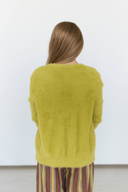 TH1625 FUZZY BUTTON SWEATER LIME (7 PIECE)