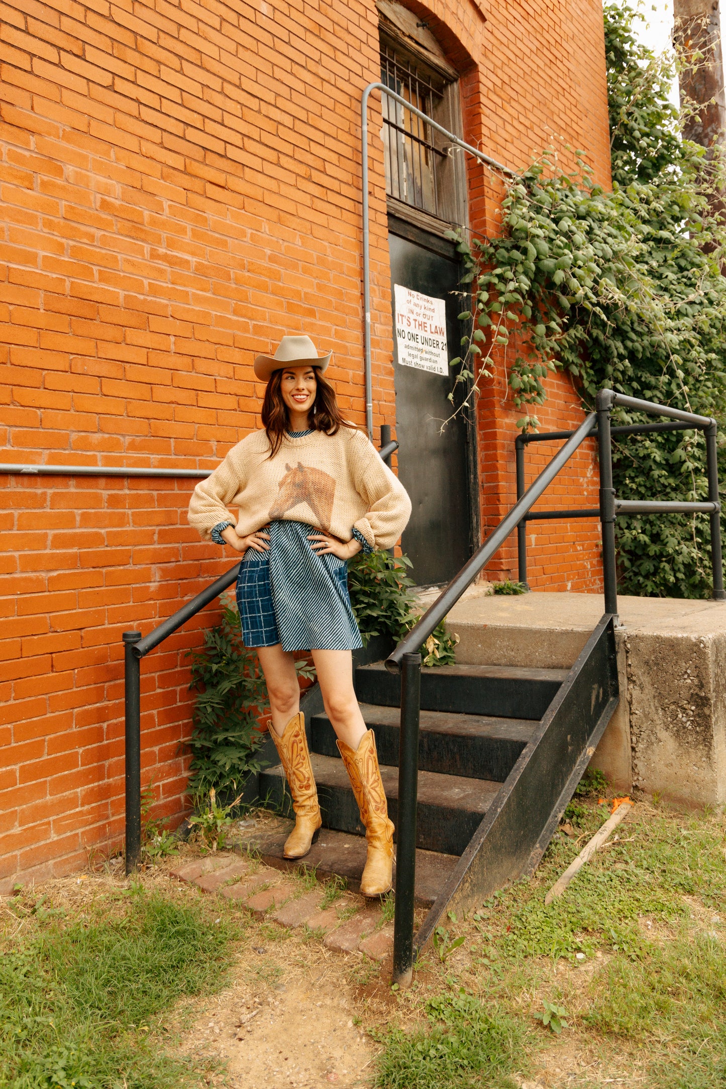 TH8474 HORSE SWEATER (7 Piece)