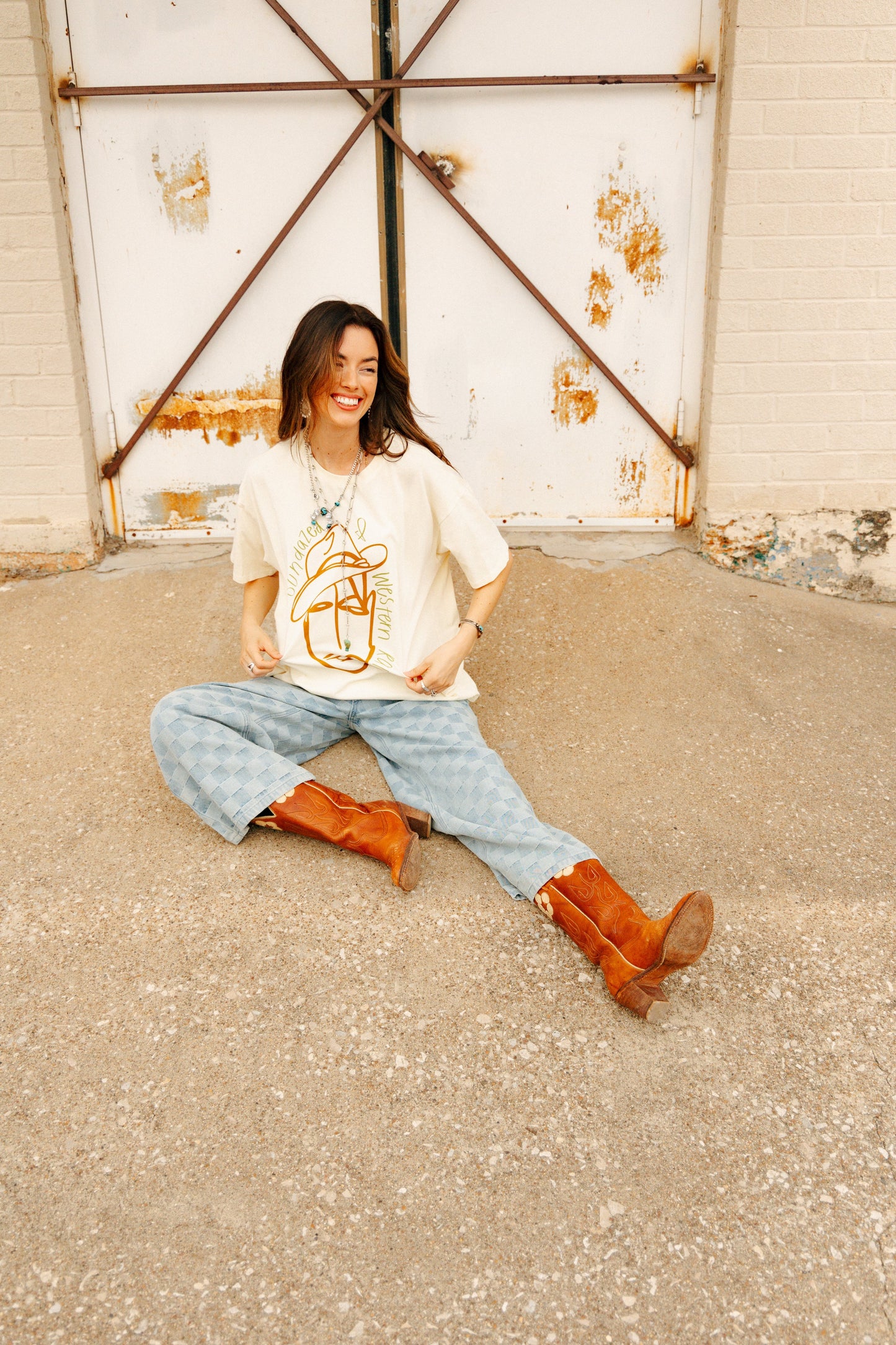 VR312 SUNDAZED & WESTERN RAISED GRAPHIC TEE (7 PIECE- WOMEN)